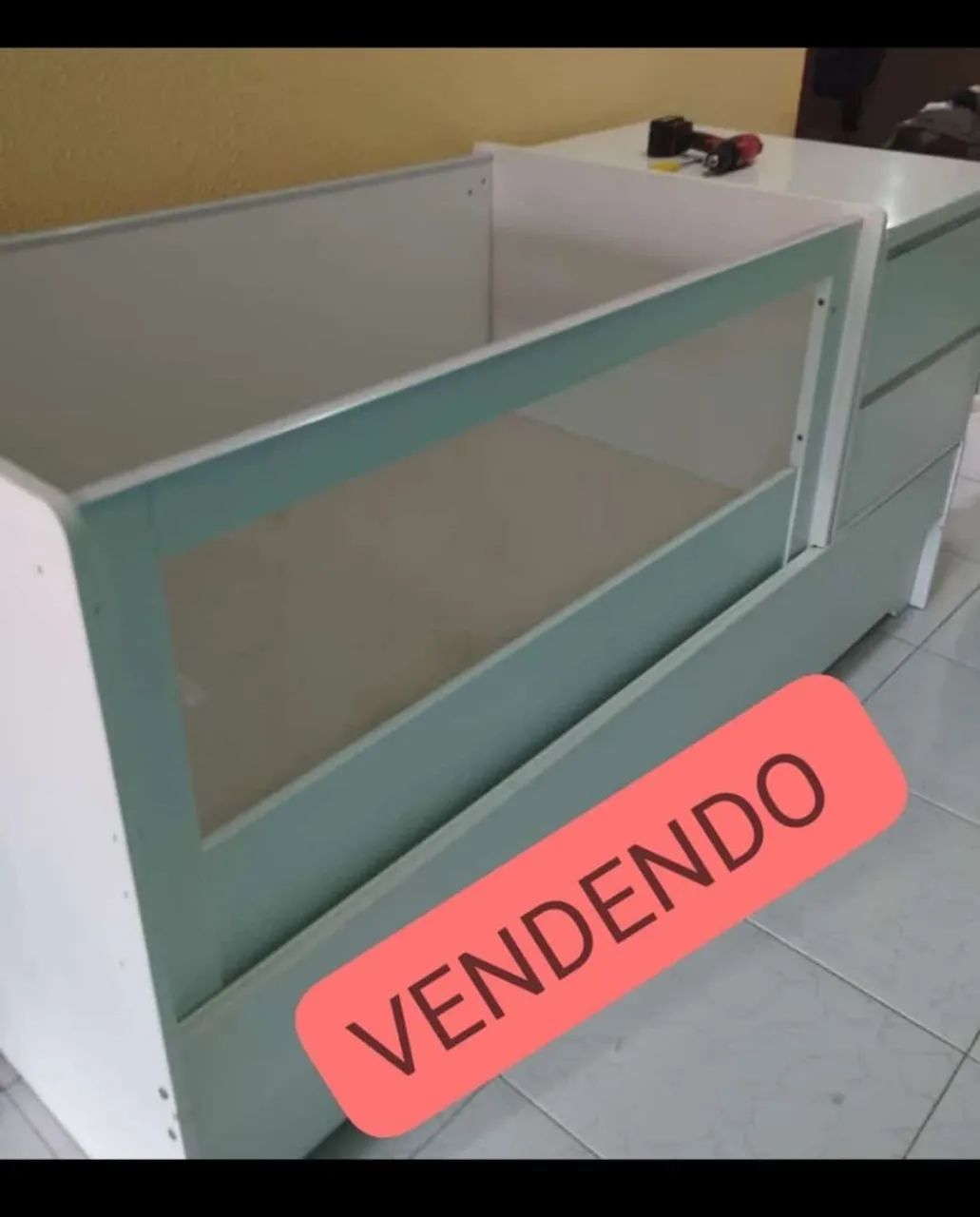 550$ berço grande com cama e gavetas