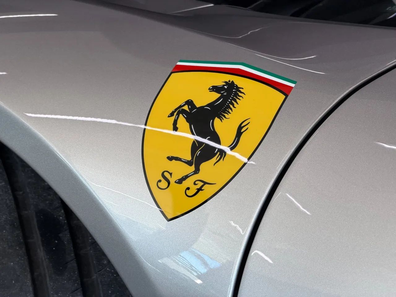 Ferrari SF 90 SPIDER 4.0 V8 Bi-Turbo (Híbrido), foto 12 de 20
