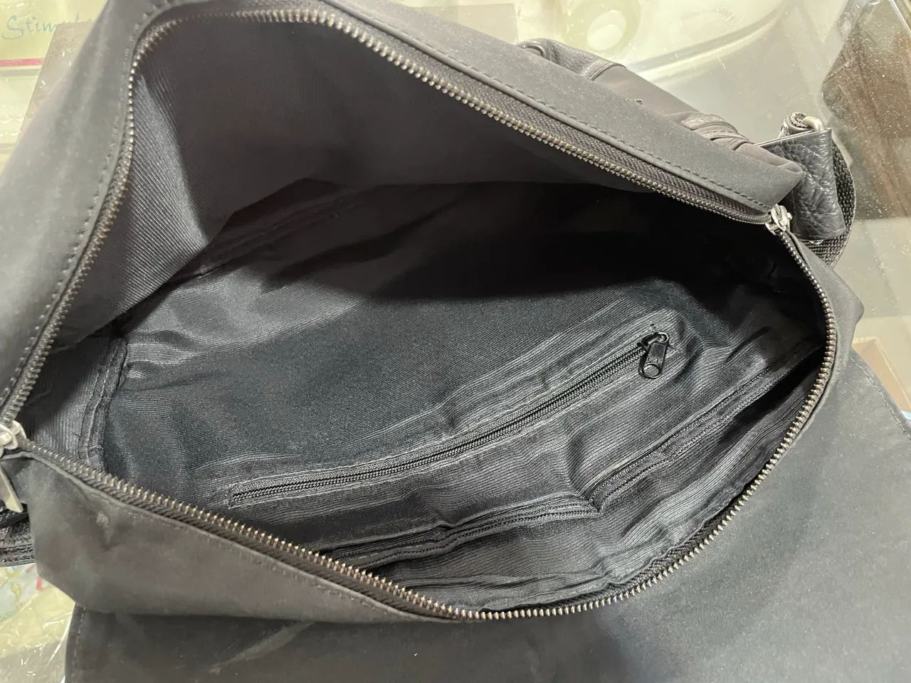 Bolsa Carteiro em Couro Siberiano - Foto 3