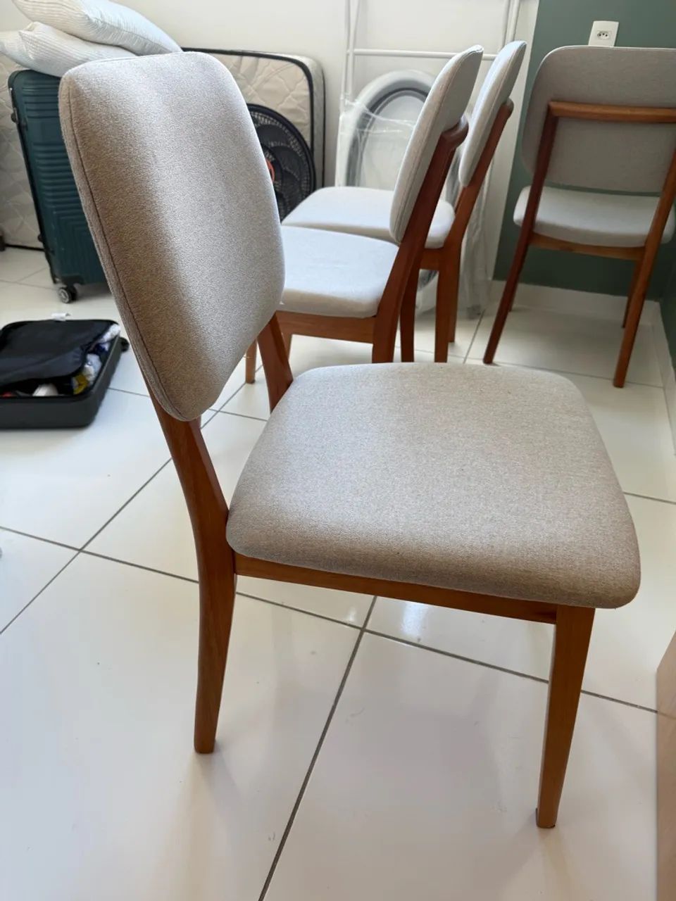 Conjunto de 4 cadeiras - 100% Madeira