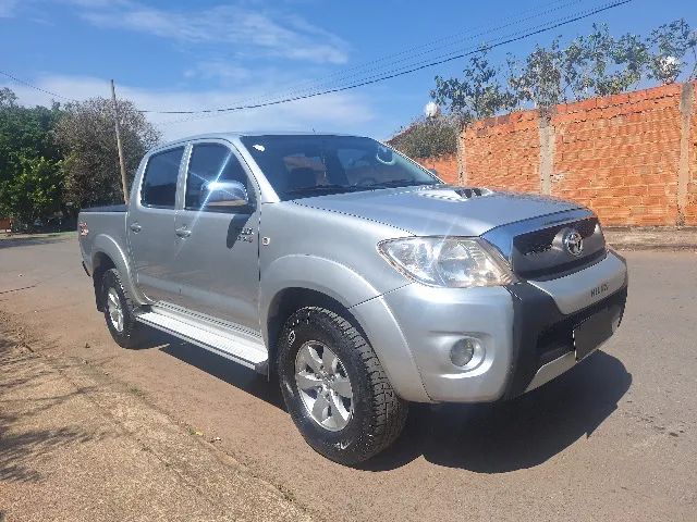 Toyota Hilux Hilux CD SRV D4-D 4x4 3.0 TDI Diesel Aut 2011