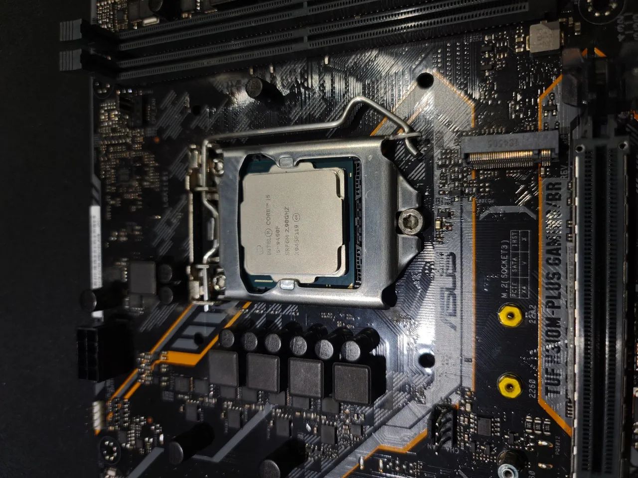 Placa mãe TUF H310M-plus gaming + i5 9400F