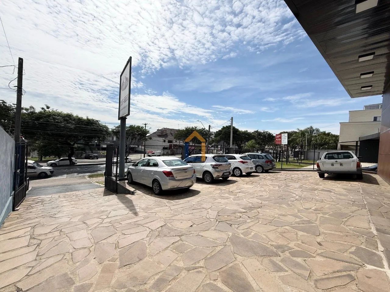Pavilhão com 400m² no bairro Atuba - Foto 2