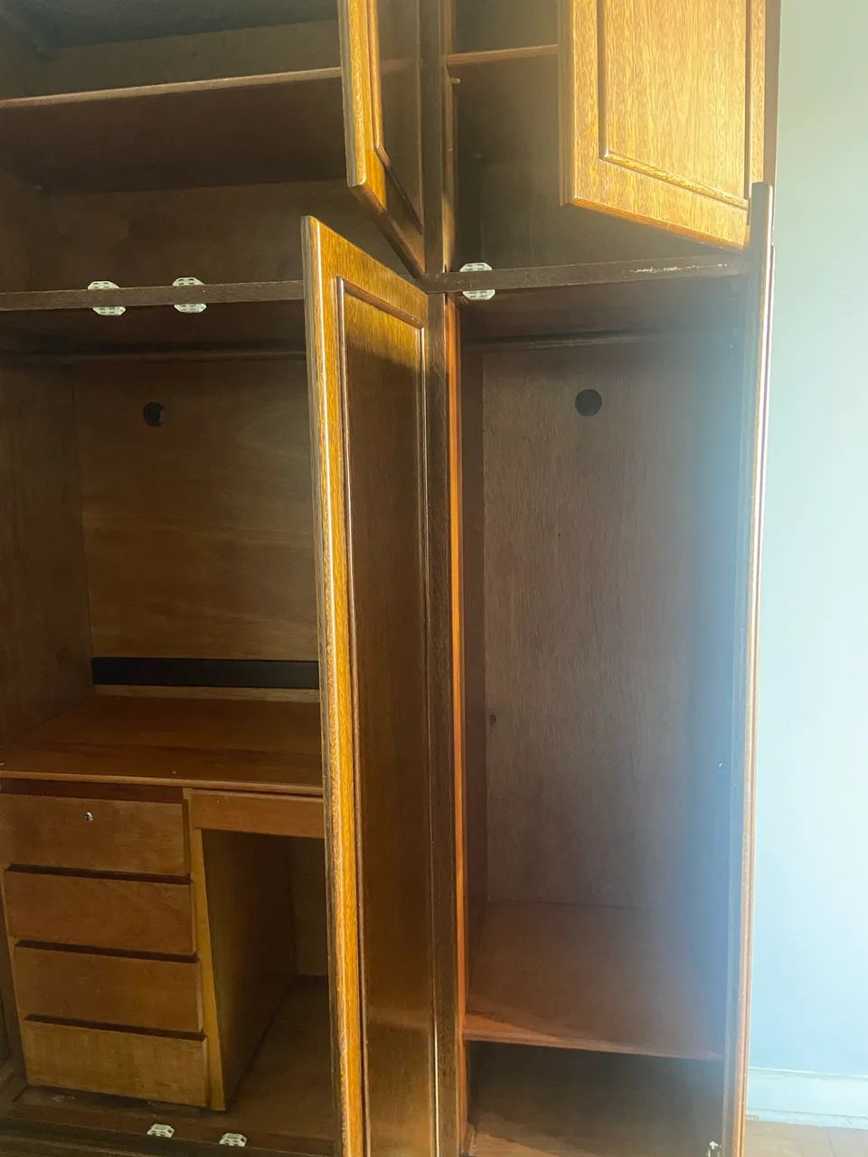 Guarda roupa madeira maciça  - Foto 4