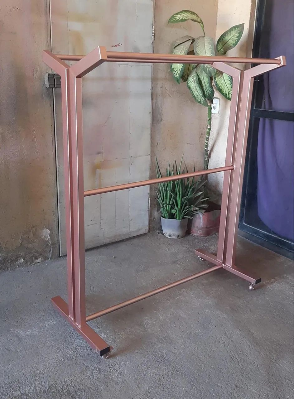 Arara de roupas  - Foto 3