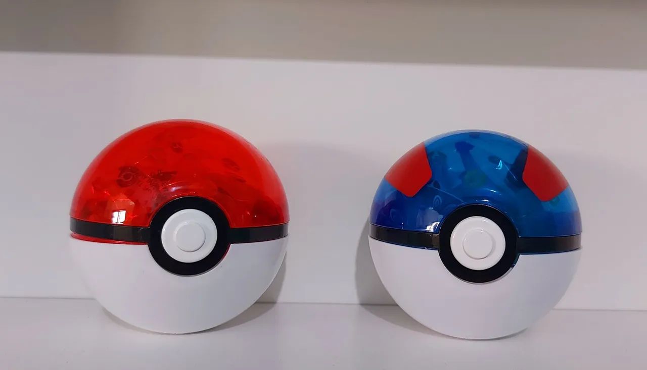 Duas Pokebolas Originais Pokémon com Meowth e Espeon