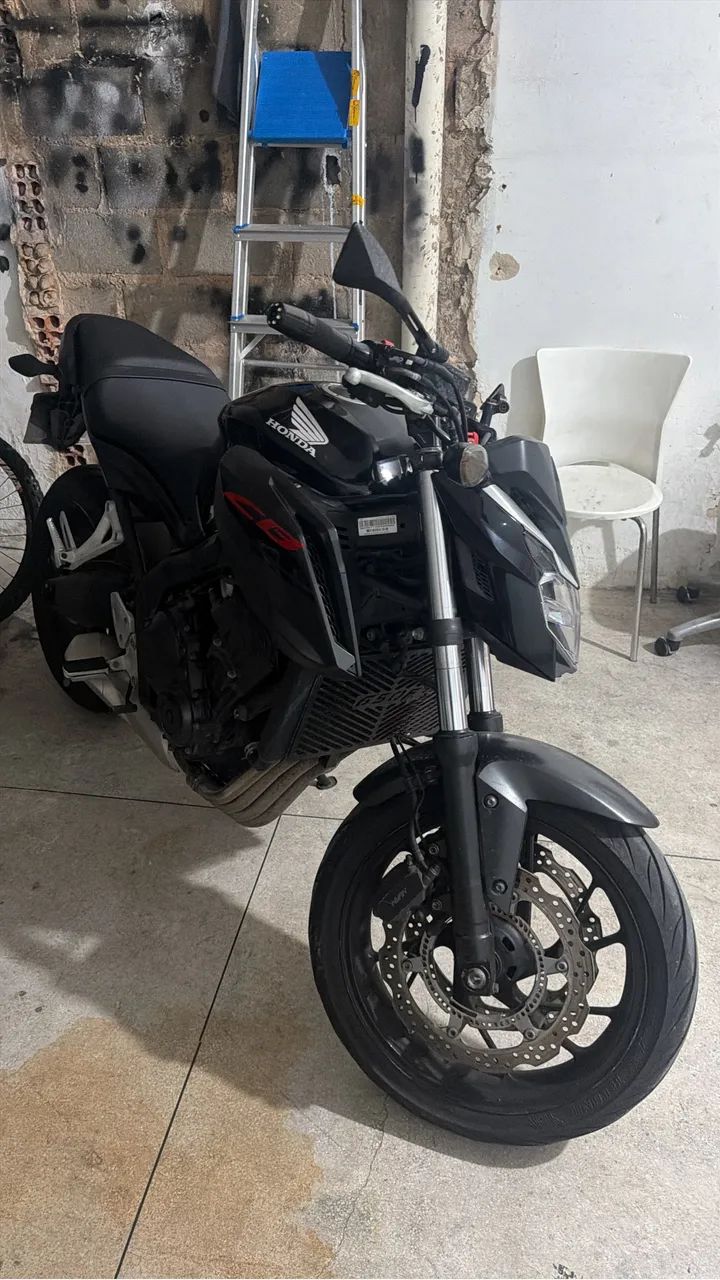 Honda CB650F 2019 - Foto 2