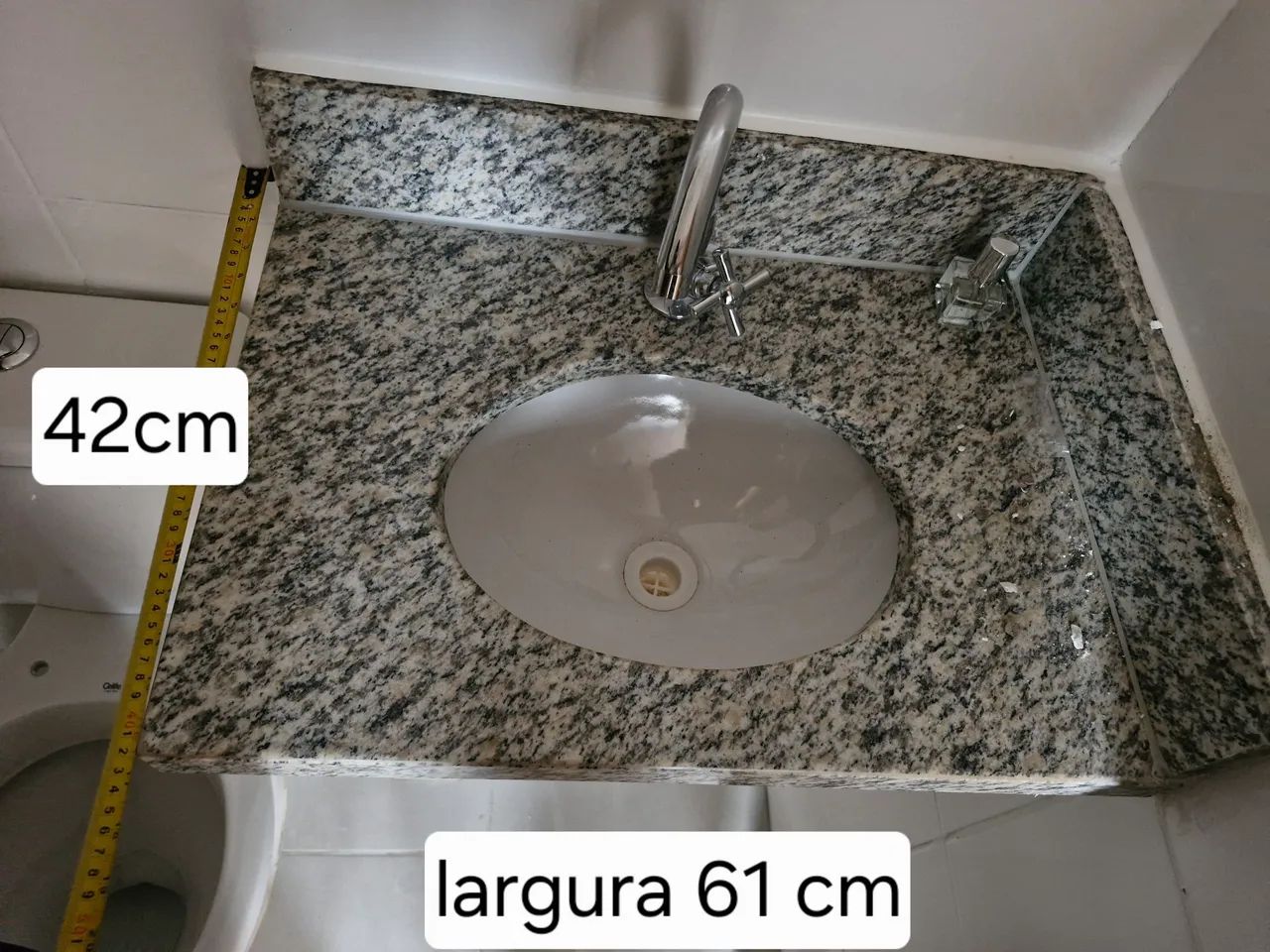 Pedra de granito com cuba integrada
