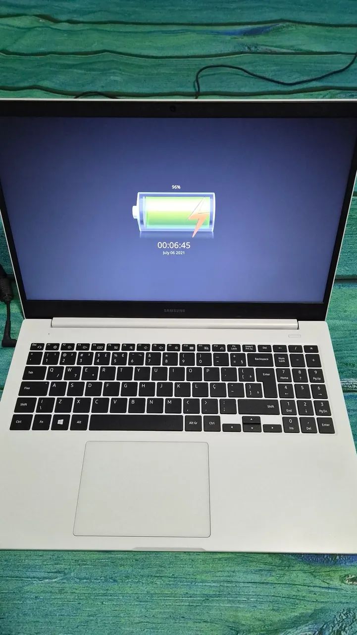 *Leia*Notebook Samsung Book NP550XDA intel 4GB Peças - Foto 3