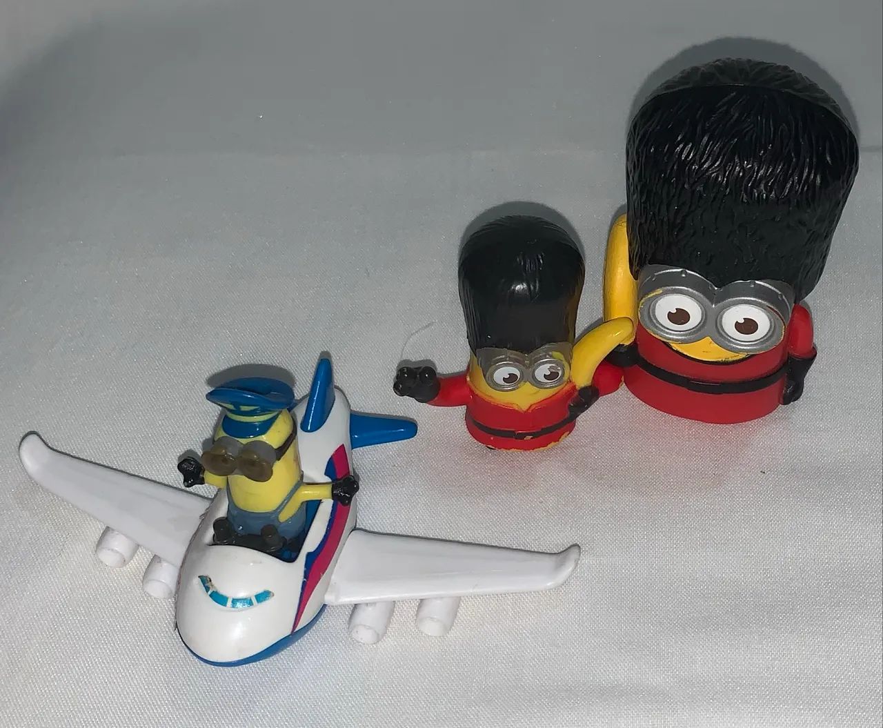 3 bonecos coleção minions ótimo estado  - Foto 4