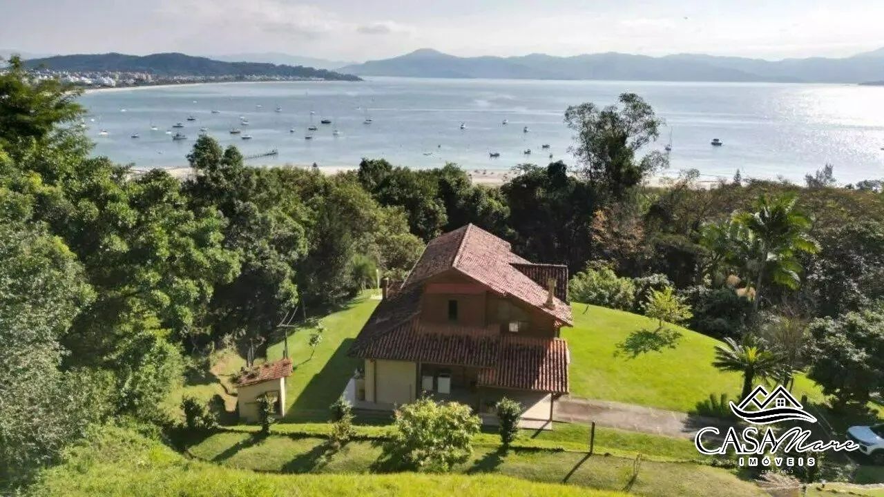 Terreno com Vista Mar Permanente em Canajurê - Florianópolis