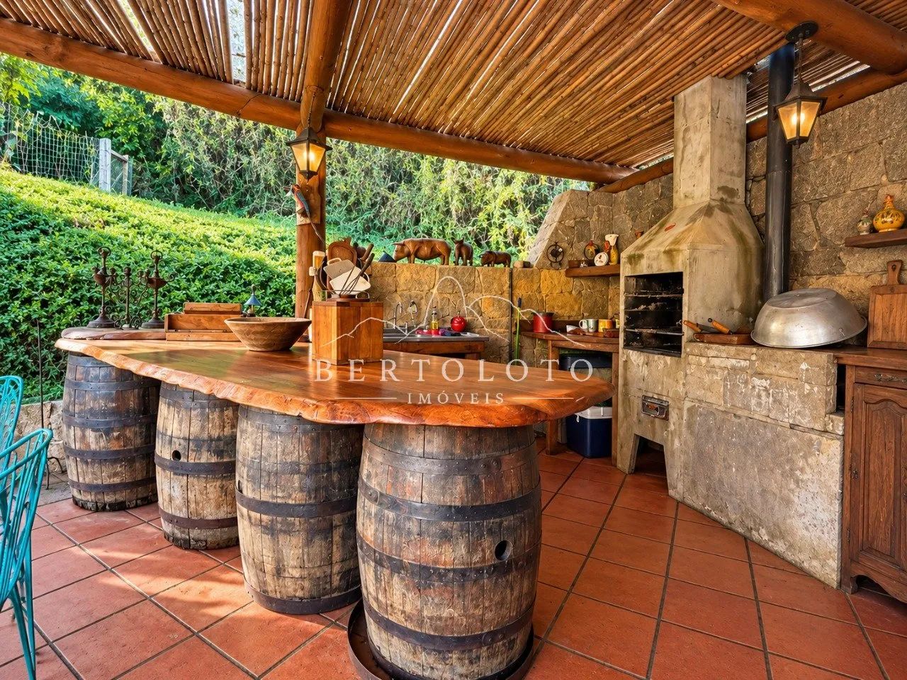 Casa com terreno plano, muito sol e total privacidade - Foto 4