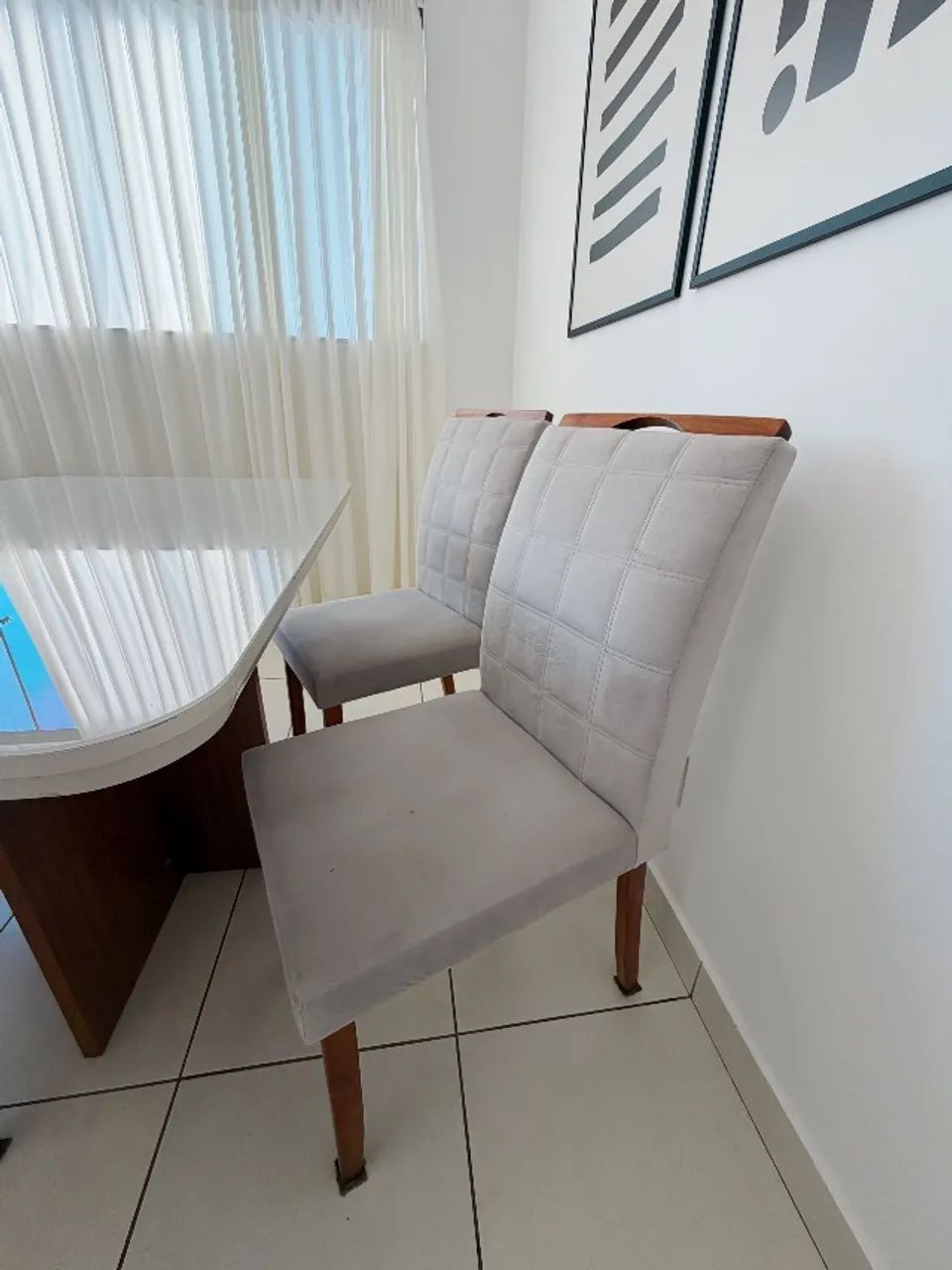 Mesa de jantar e conjunto de cadeiras  - Foto 2