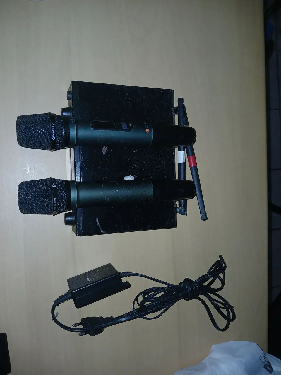 Microfone  KADOSH duplo  muito novo - Foto 5