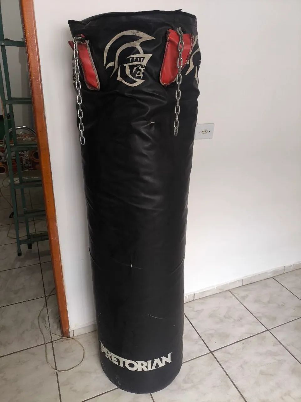 Saco de pancada 1,60m cheio + suporte para parede - Foto 3