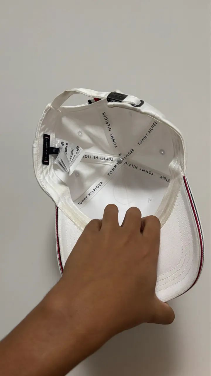 Boné da tommy Hilfiger logo bordado branco  - Foto 3