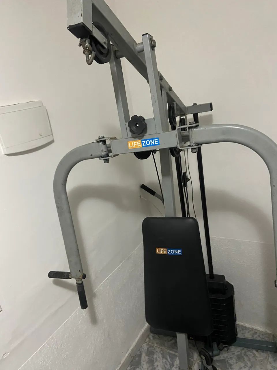 EQUIPAMENTO DE ACADEMIA