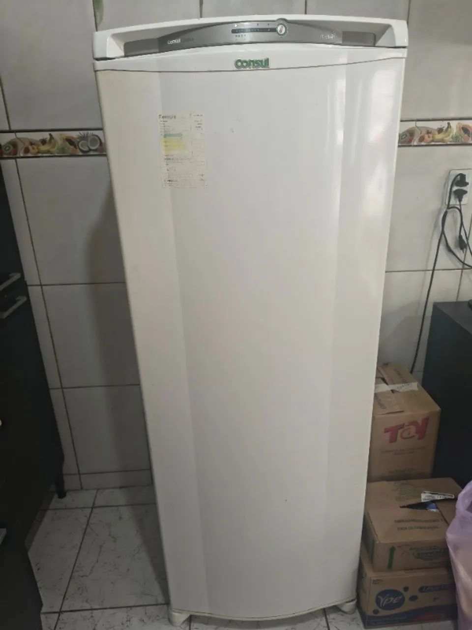 Armário, geladeira, microondas e sofá retrátil  - Foto 5