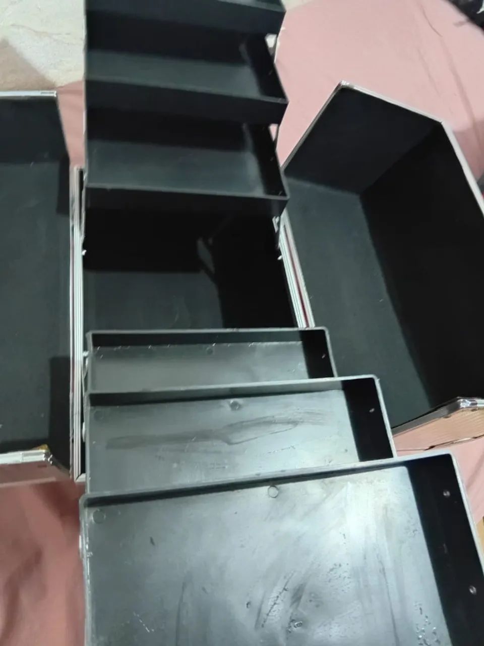 Vendo maleta de maquiagem  - Foto 3