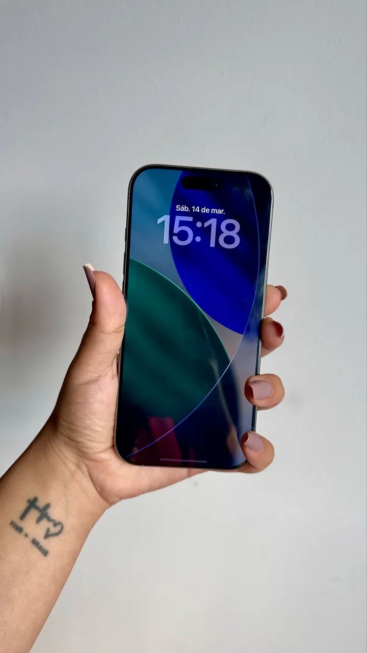 iPhone 16 Pro 256gb - Bateria 99% - Celulares e Smartphones