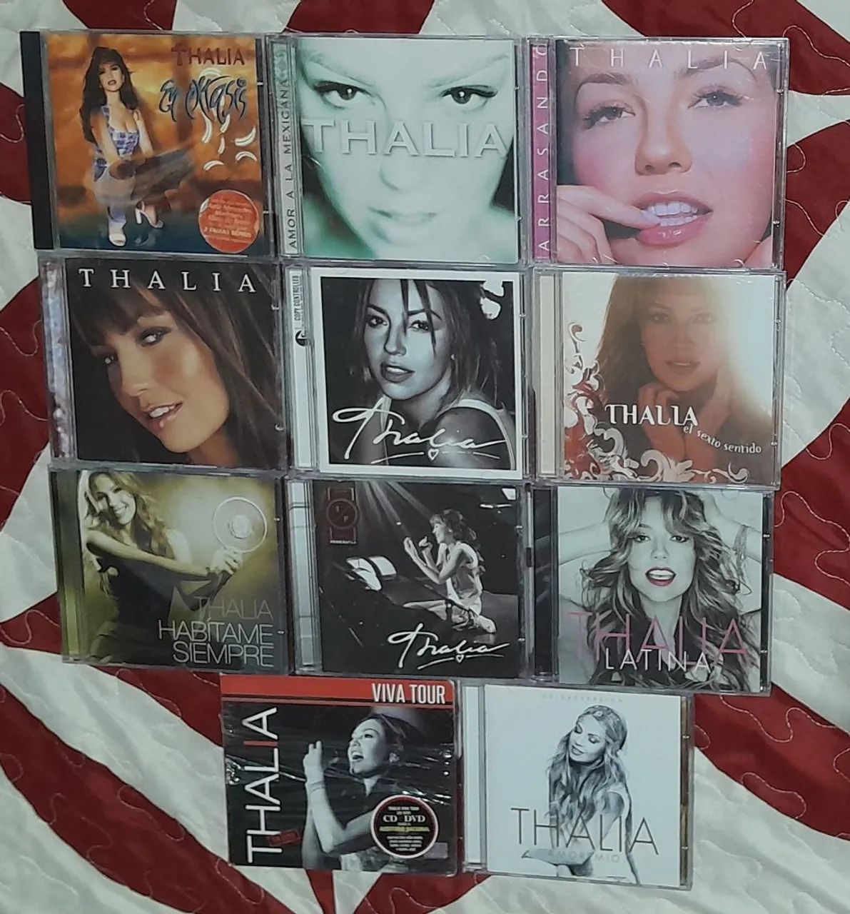Kit com 11 CDs Thalía