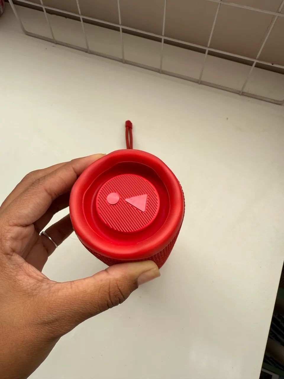 JBL Flip 6 vermelha  - Foto 3