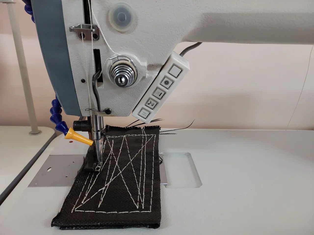 Máquina de Costura para Big-bags Eletropneumática - Foto 3