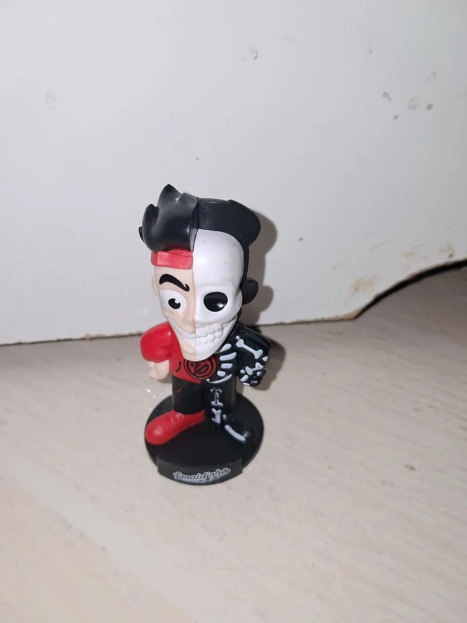 Boneco do Enaldinho, do Bob's 
