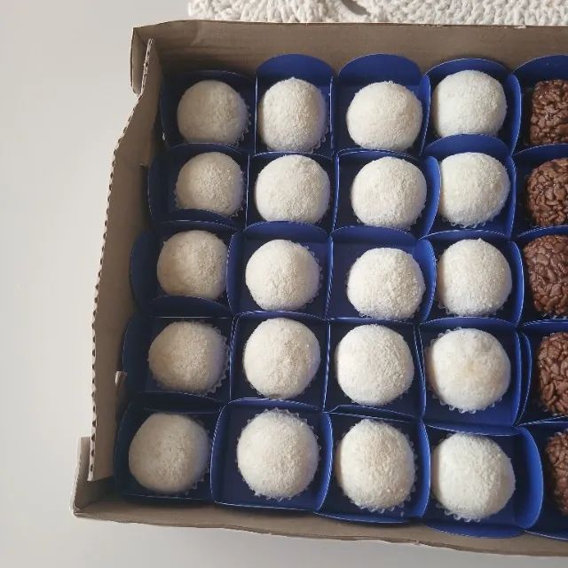 Cento de docinhos de festa - Foto 3