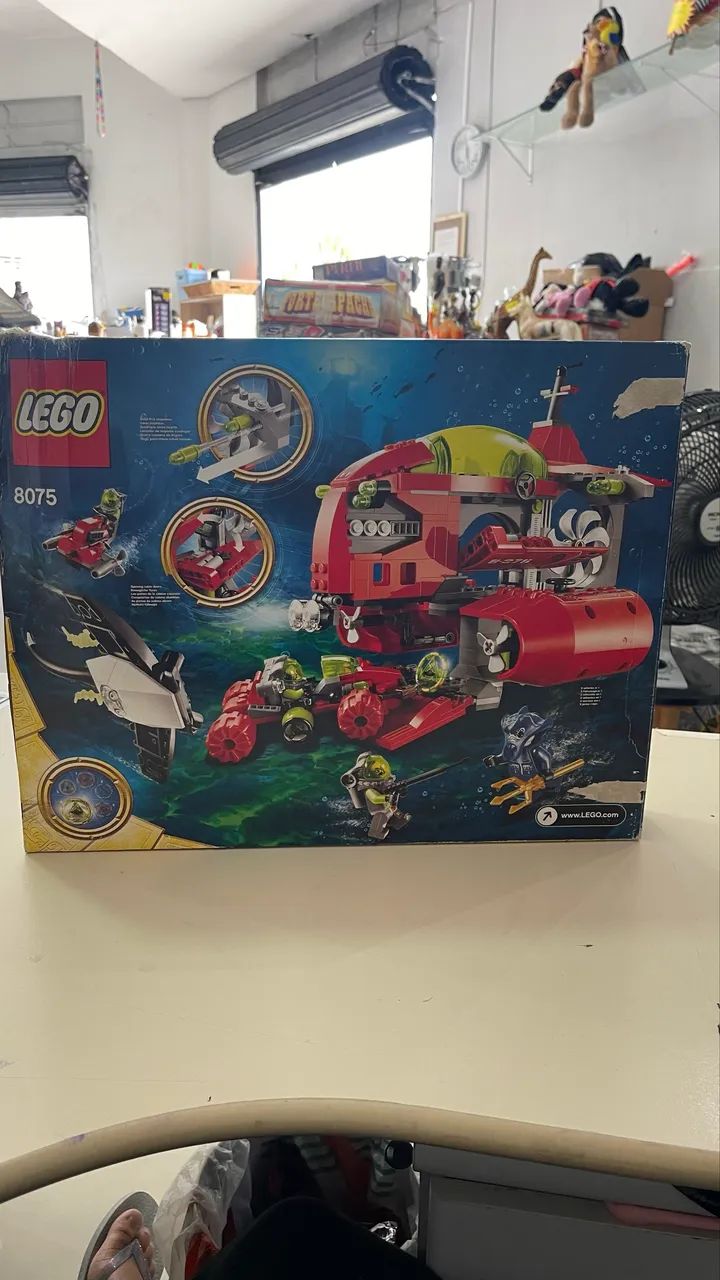LEGO Atlantis Neptune Carrier (8075) - Hobbies e coleções - Três