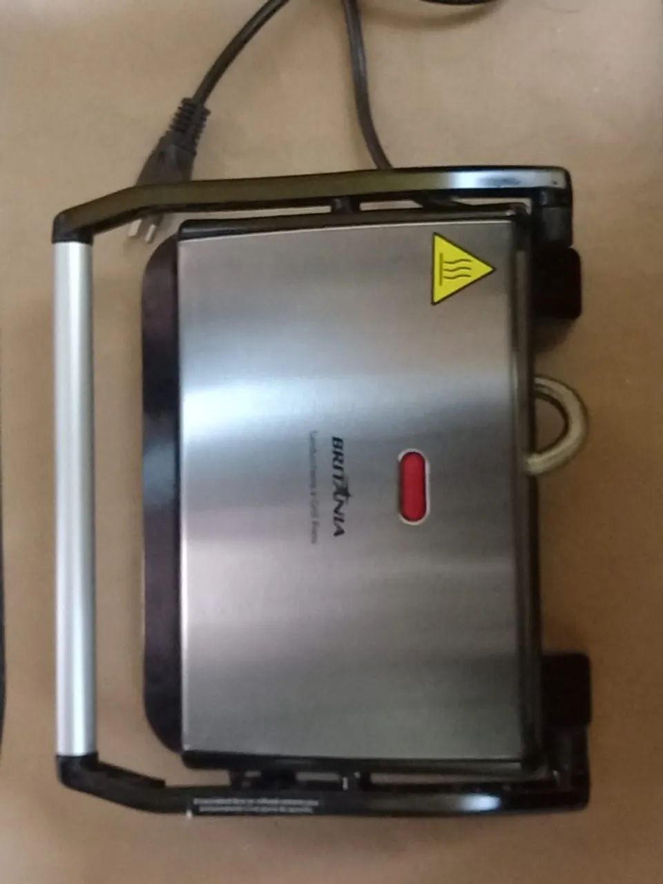 Sanduicheira Grill Britânia Nova na Caixa - Foto 4