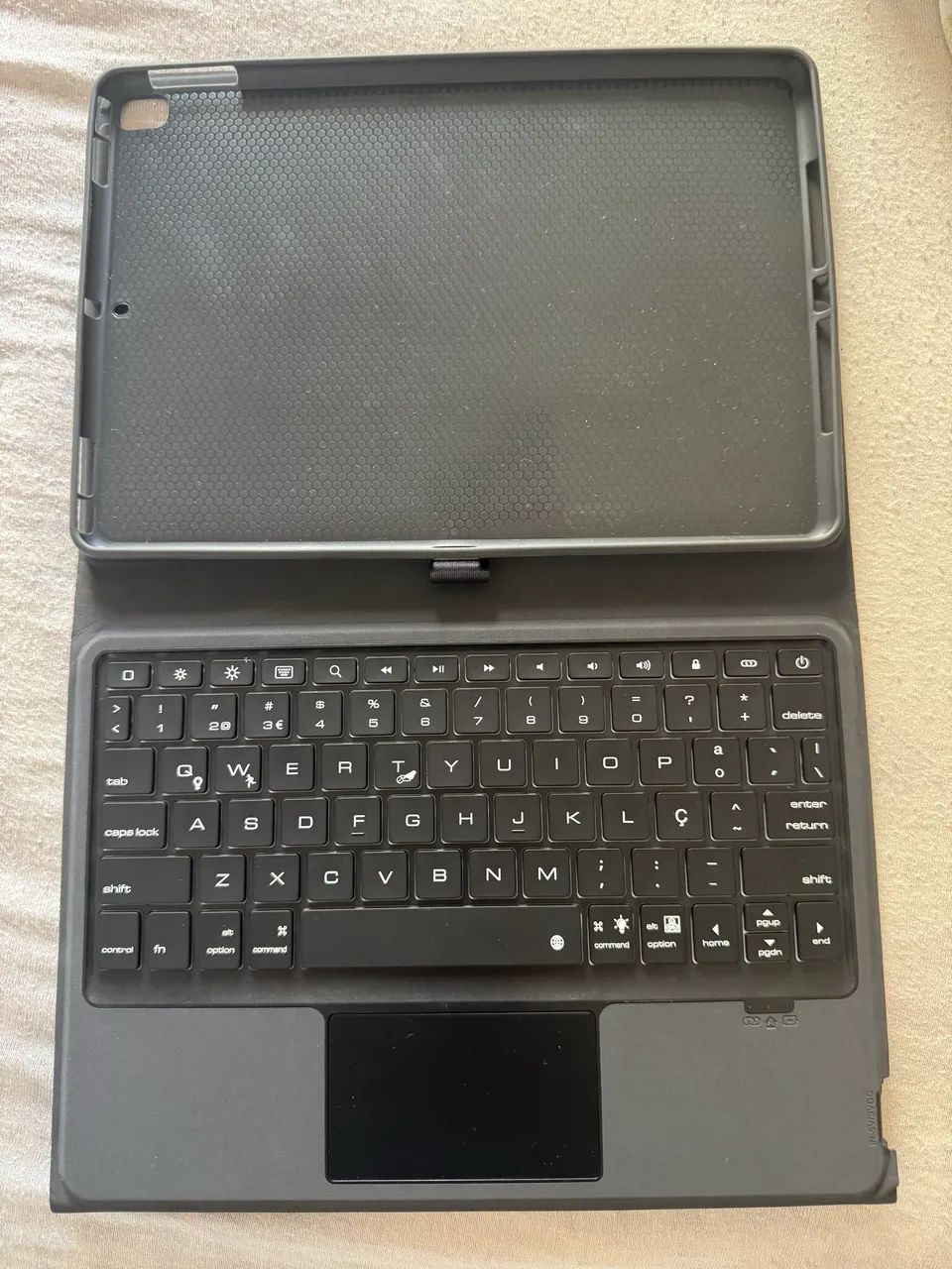 Capa com teclado para Ipad 9