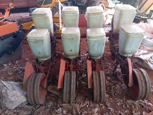 Plantadeira 4 linhas jummil plantio direto - Foto 4