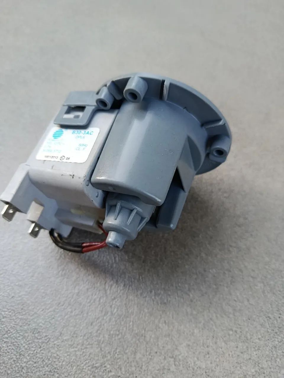Eletrobomba de drenagem da lava e seca Eletrolux LSE11 127 V - Foto 2
