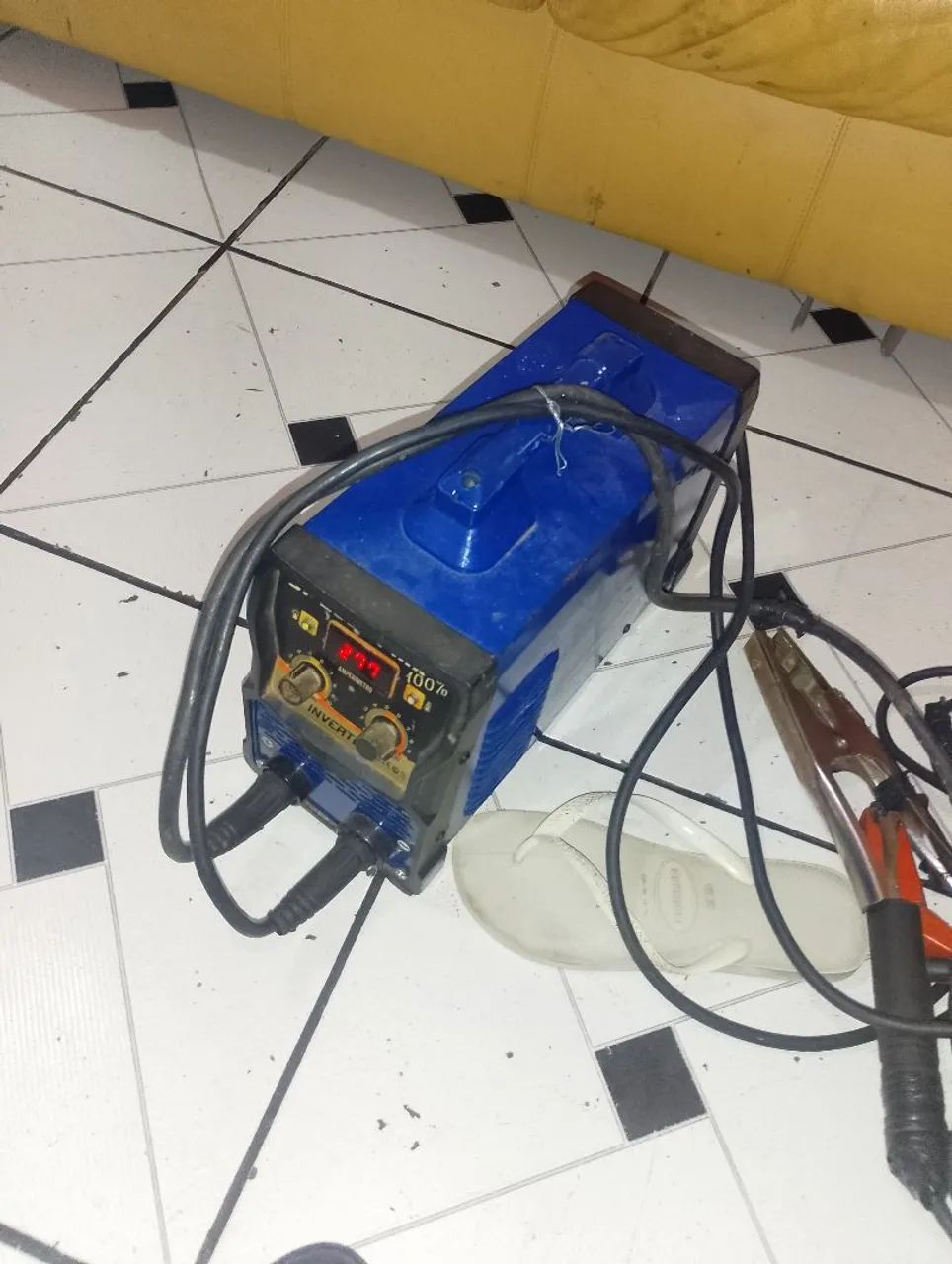 Máquina de solda 250 amperes de qualidade funcionando perfeitamente 