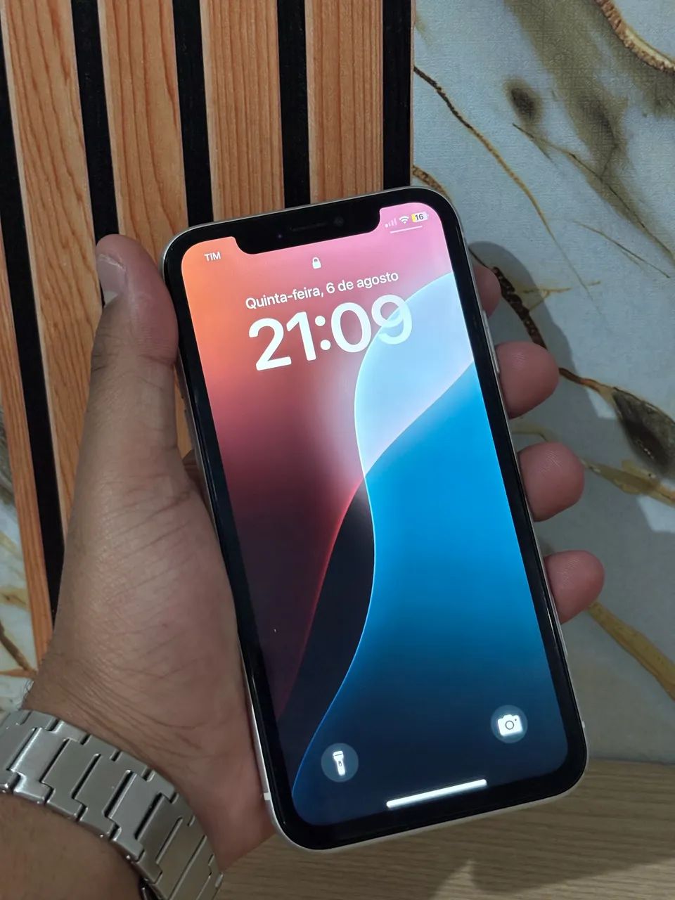 iPhone XR 128 GB Branco - R$ 850 ?  - Foto 3