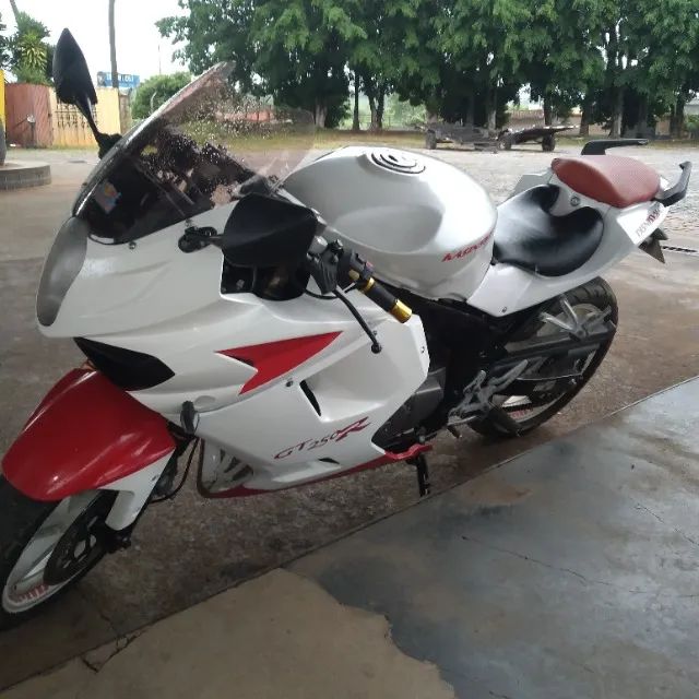 Moto *  - Foto 2
