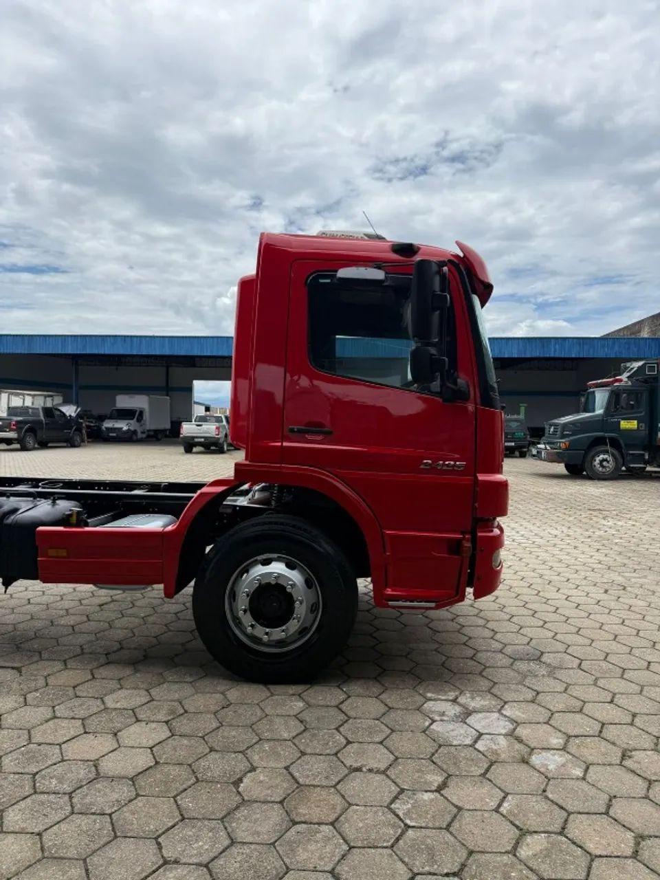 MB ATEGO 2425 ANO 2012 NO CHASSIS - Foto 4