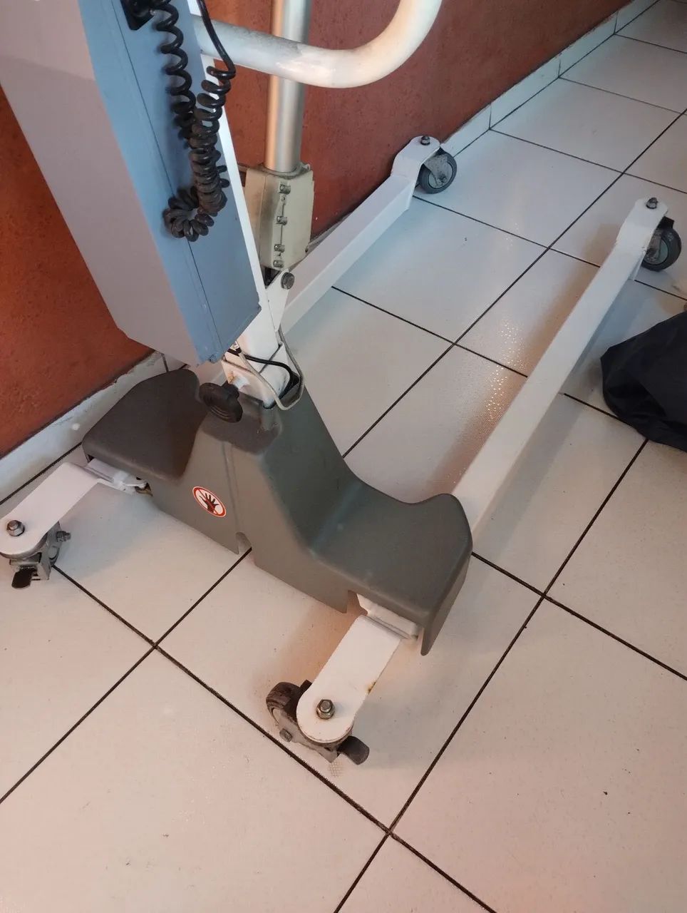 vendo guincho de transferência pra acamado  - Foto 3