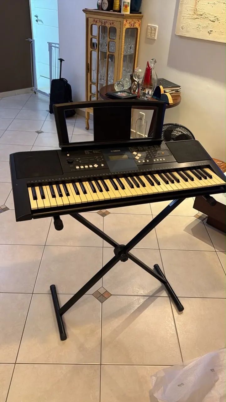 Teclado Yamaha 