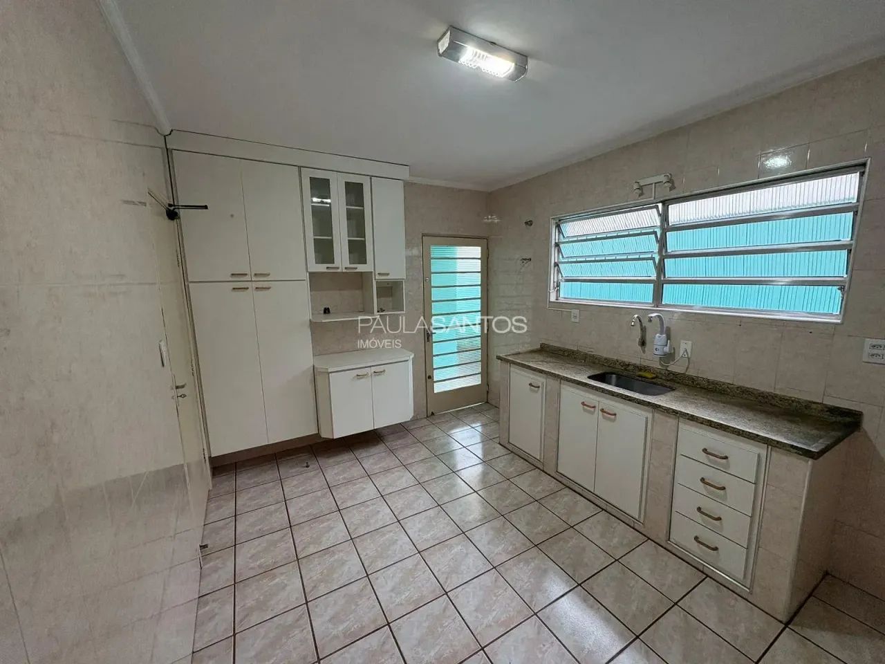 Casa térrea e com quintal para alugar no Jardim Pagliato em Sorocaba, SP - Foto 3