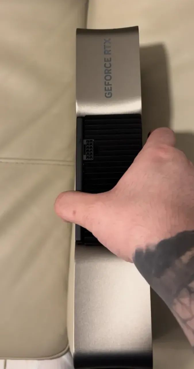 RTX 4090 Founders Edition (Anúncio com parcelamento em 10x sem juros) - Foto 3