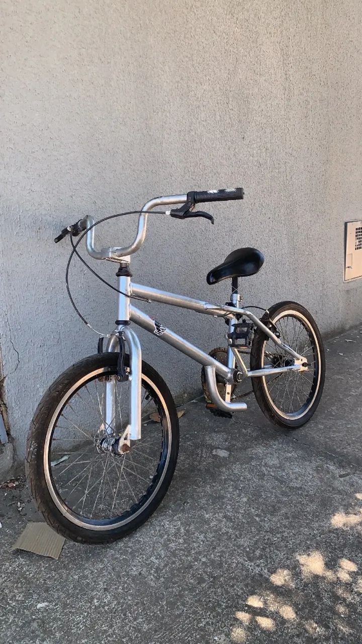 Bicicleta BMX, Modelo tradicional, material reforçado. - Foto 3