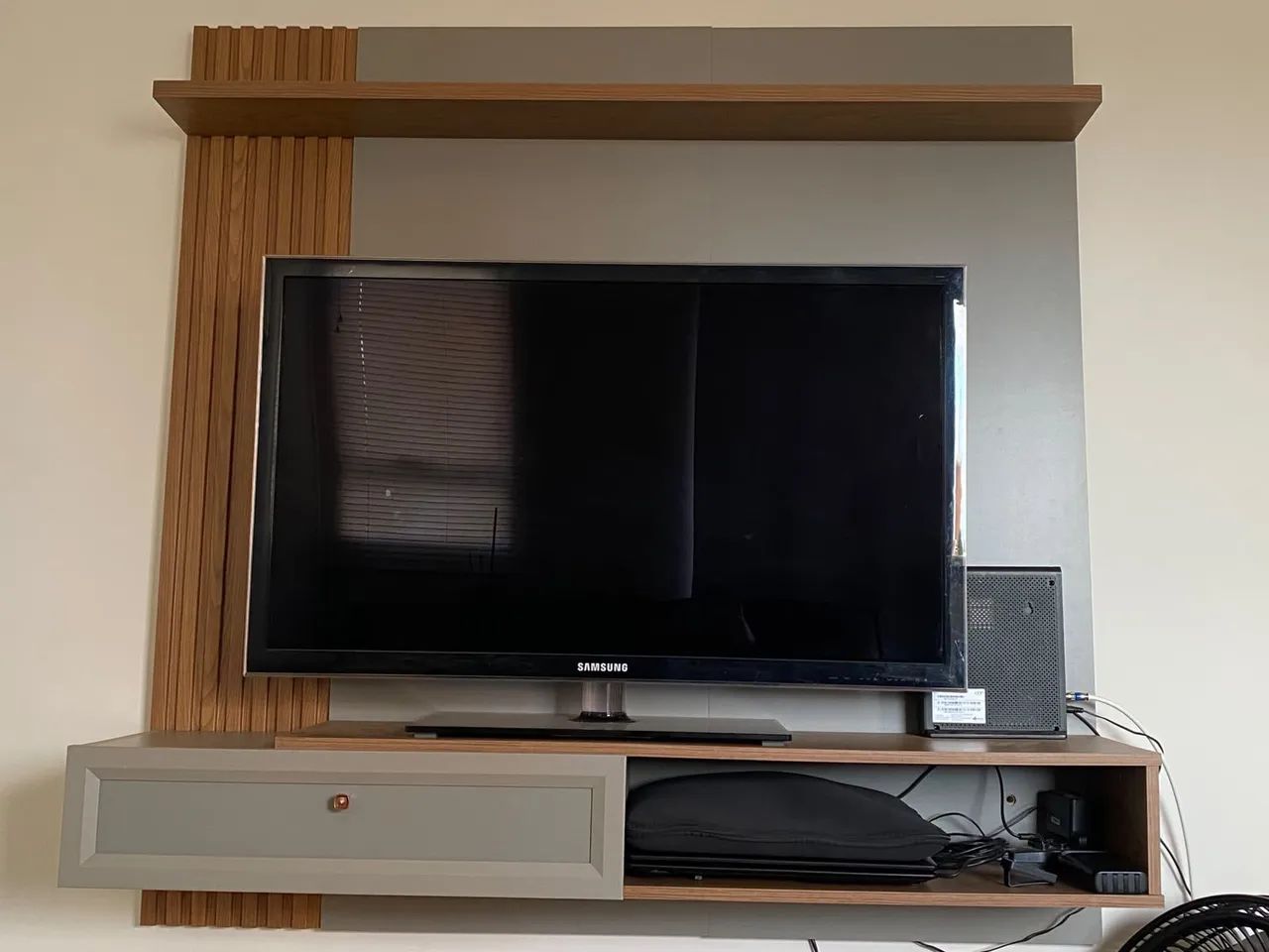 PAINEL PARA TV DE ATÉ 65 POLEGADAS