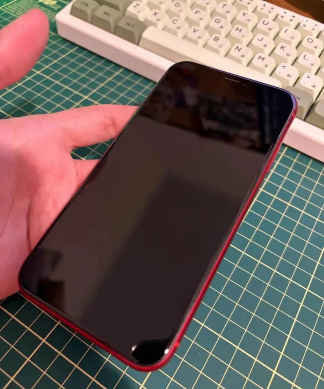 IPHONE XR RED (Product) 64GB DETALHE  - Foto 3