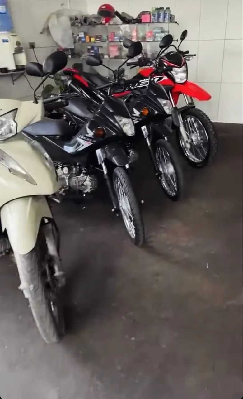 Vários motos no preço 