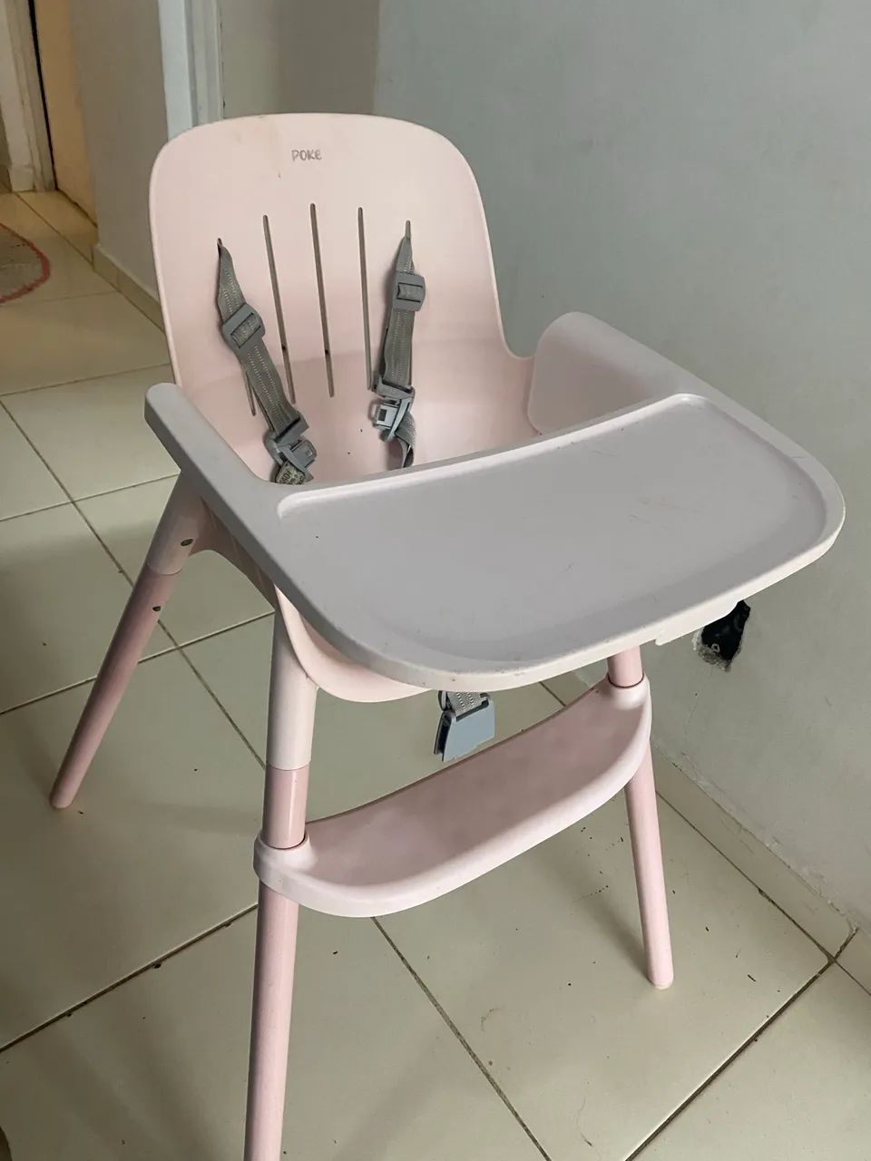 Cadeira de alimentação infantil 