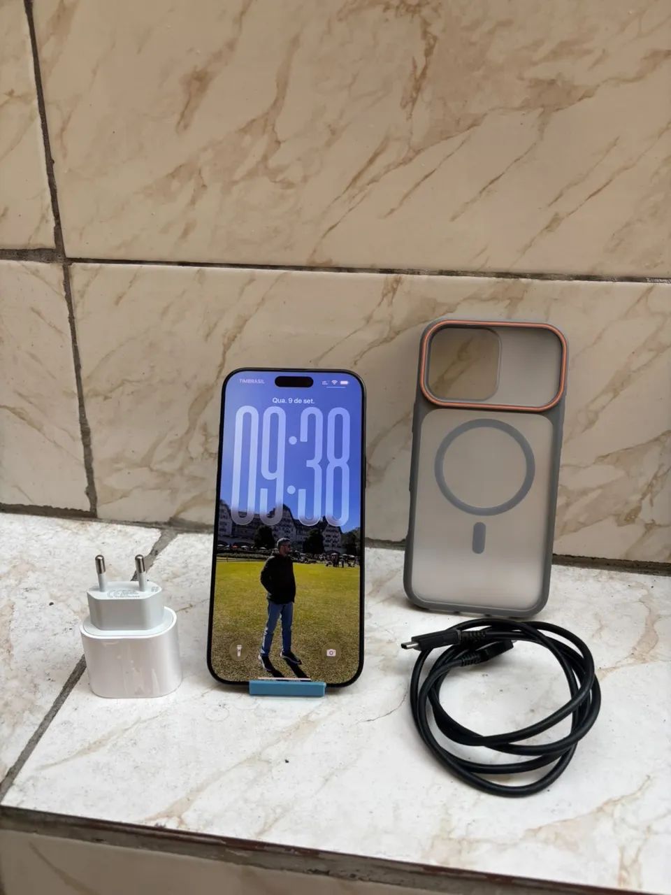 iPhone 16 Pro Max Titânio Preto Impecável  - Foto 3