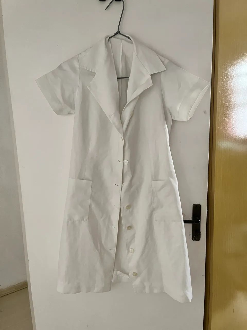 Jaleco feminino para área da saúde  - Foto 2