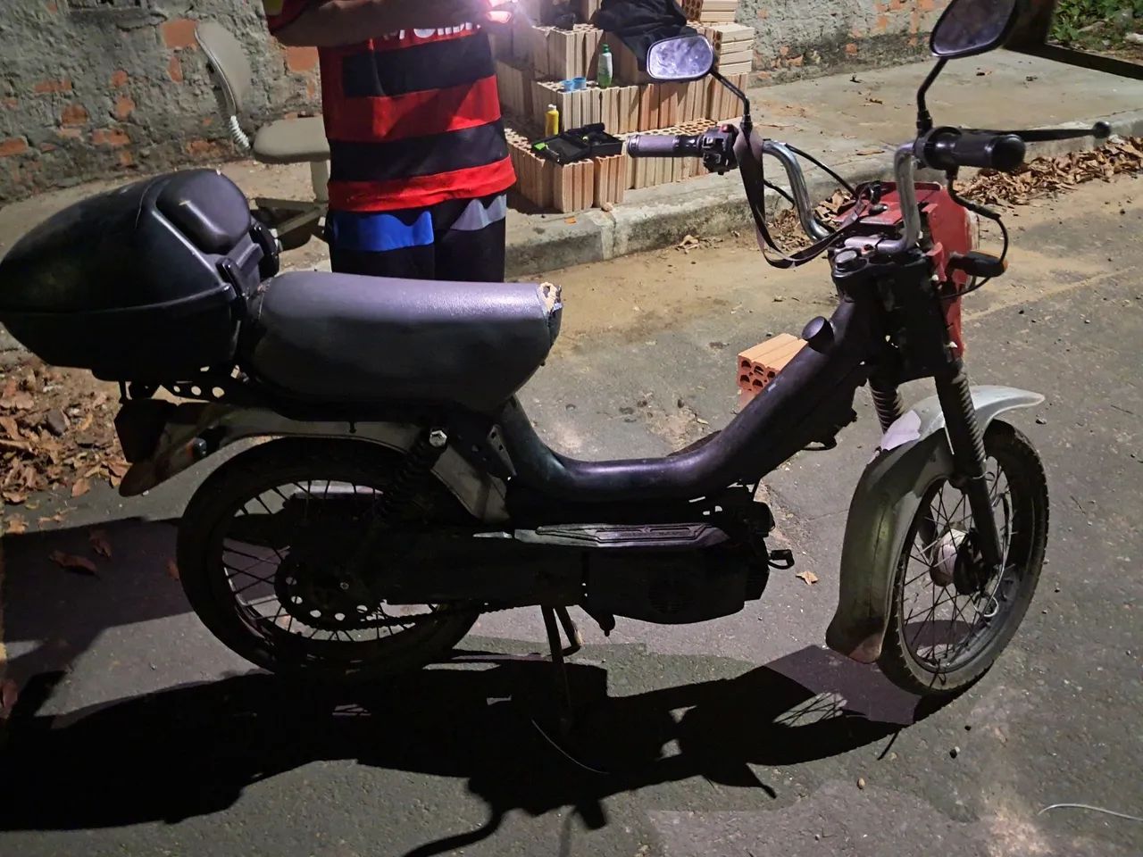 Moto por 1400 pra levar agora
